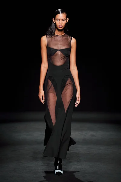 Look 27